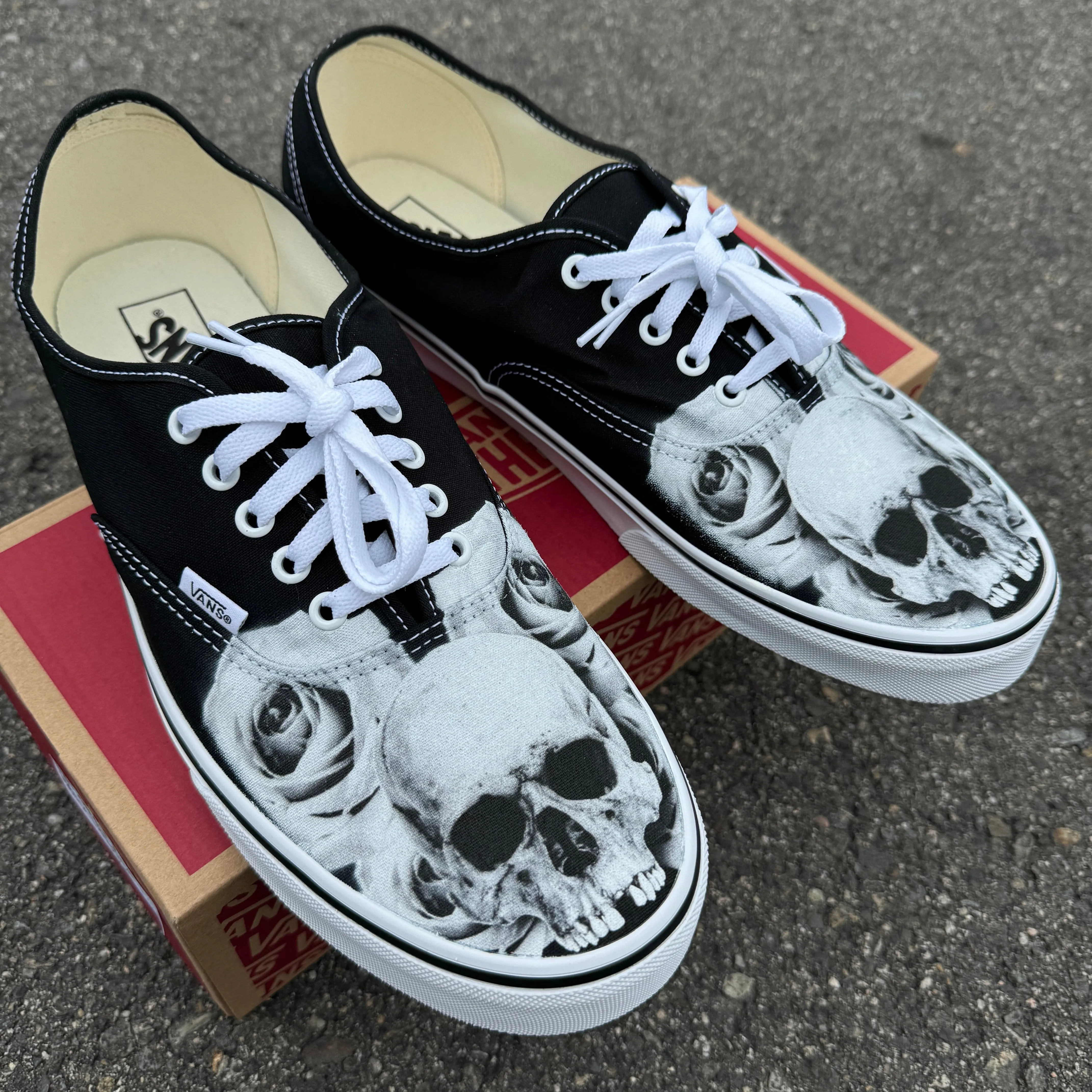 Black and White Skull with Roses Vans Authentic Shoes