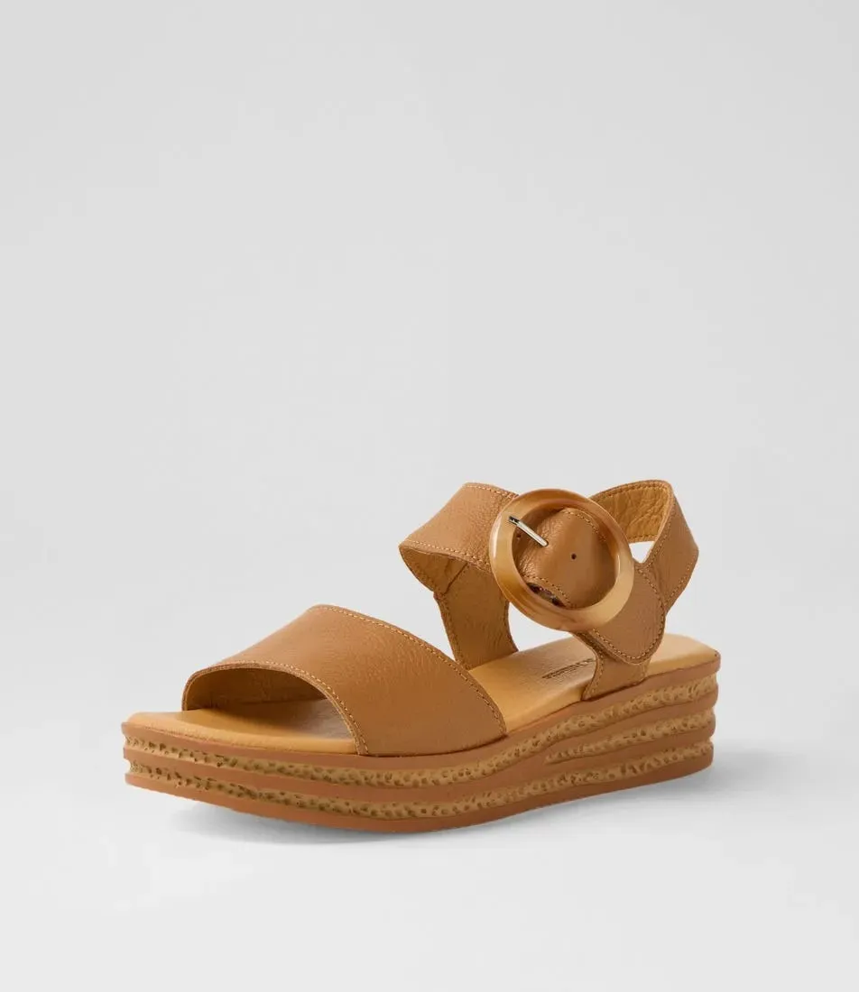 Django & Juliette Cubbie Sandal