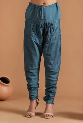 Ekaja Solid Chooridar Pants