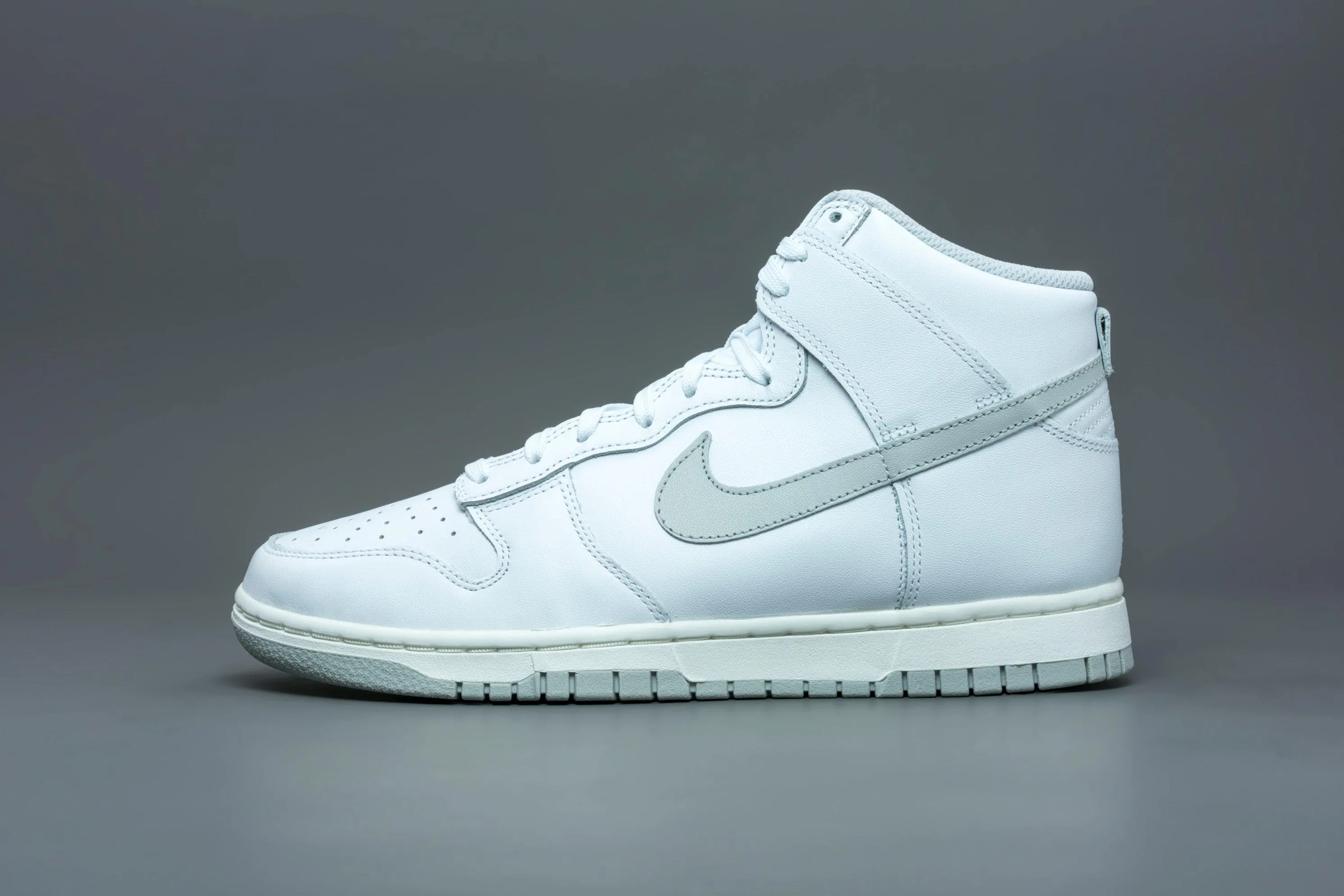 Nike Dunk High Neutral Grey (W)